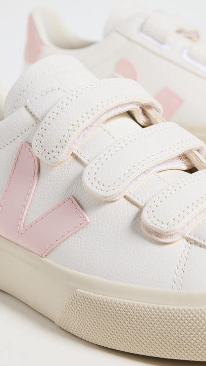 Veja Women's Recife Logo Sneakers