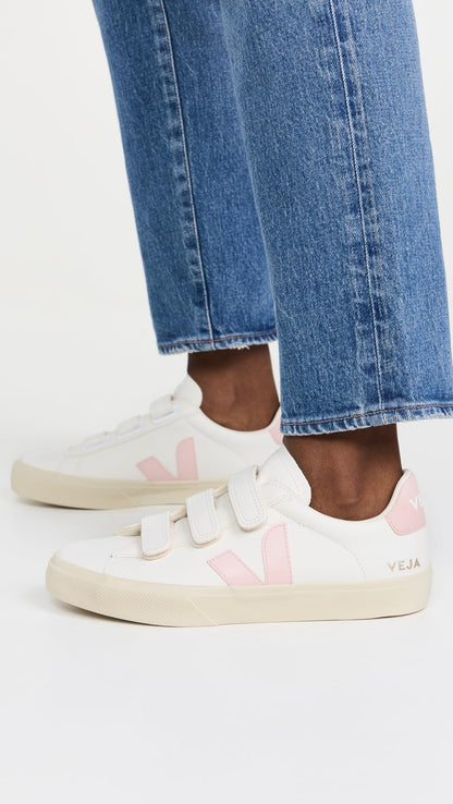 Veja Women's Recife Logo Sneakers